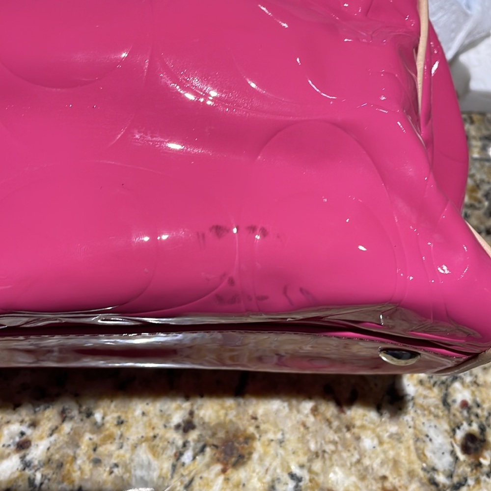Super cute pink Coach - Picture 6 of 7